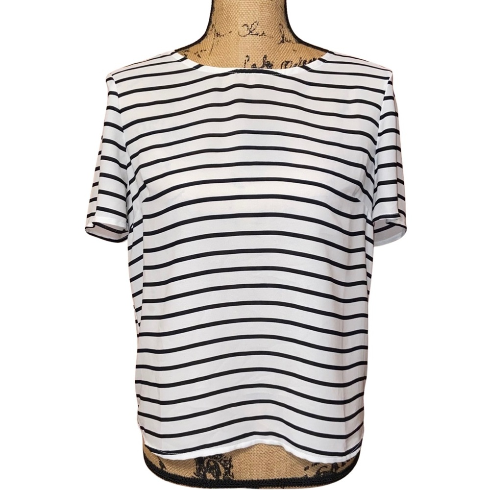 Forever 21 Black & White Striped Blouse Size M